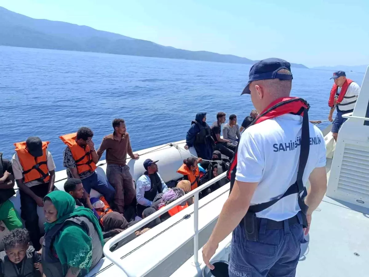 Aydın’da Yunanistan tarafından geri itilen 29’u çocuk 178 düzensiz göçmen kurtarıldı