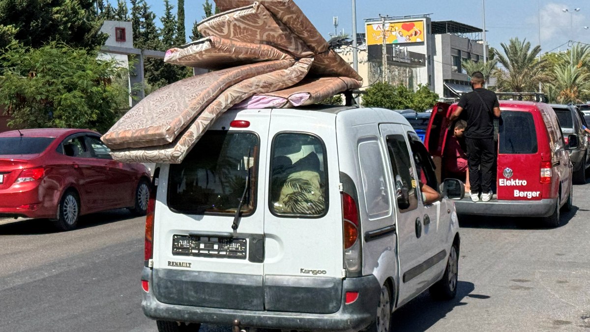 İsrail’in saldırıları sonrası Lübnan’da göç dalgası