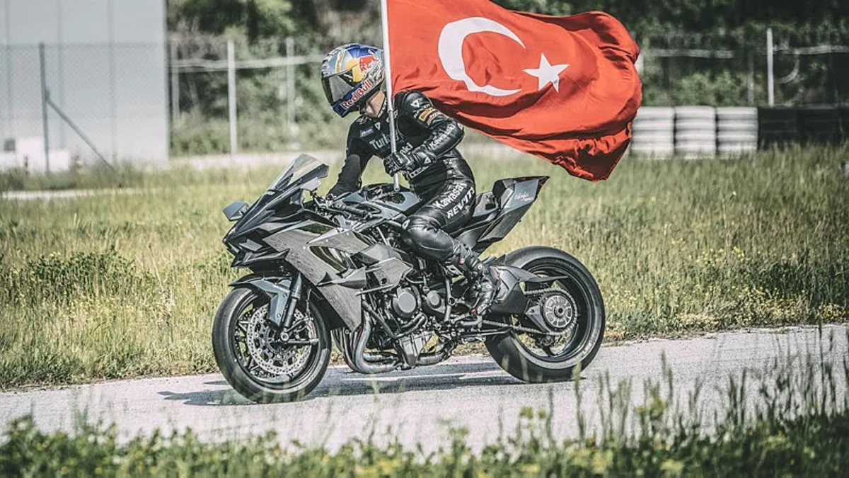 Milli motosikletçi Deniz Öncü, Japonya etabında 17. oldu