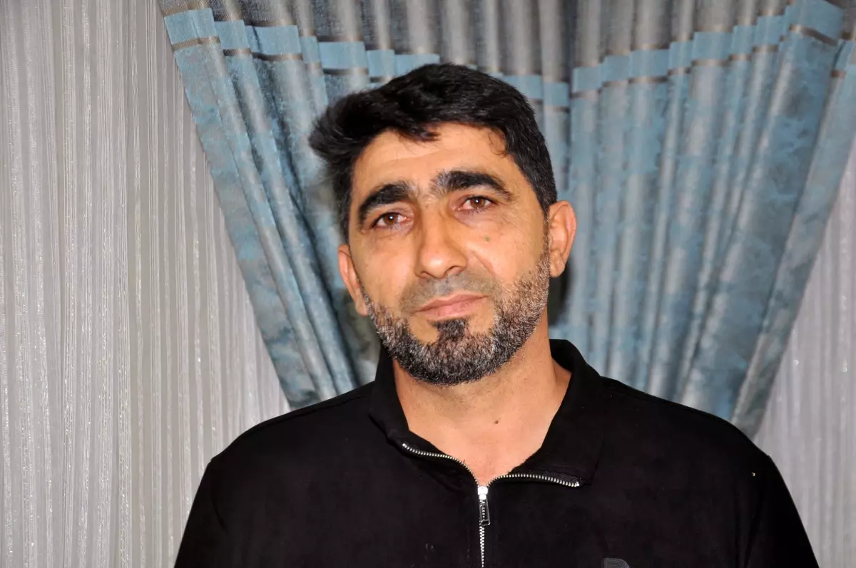 Suriye’de Savaşın Bitmesiyle Umutlanan Ahmet Gannım: ‘Evim Yıkıldı, Akrabam Kalmadı’