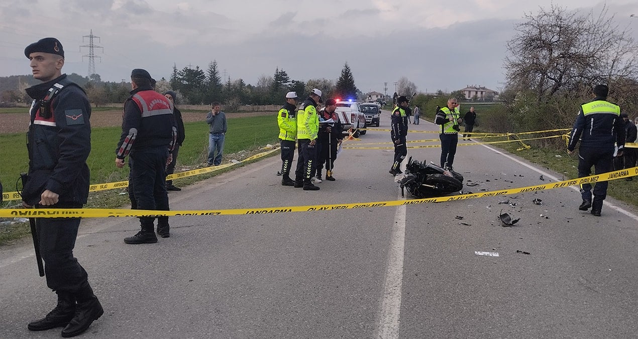 Bolu’da motosiklet ile traktör çarpıştı: 1 ölü, 1 yaralı